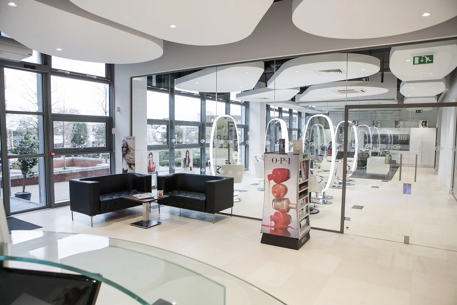 Suspended ceiling installation in a commercial space